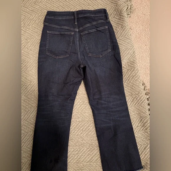 J.CREW CURVY HIGH-RISE KICKOUT JEANS | SIZE 30 - Picture 3 of 8
